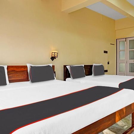 Collection O Shovi Beach View Resort 阿里巴格 外观 照片