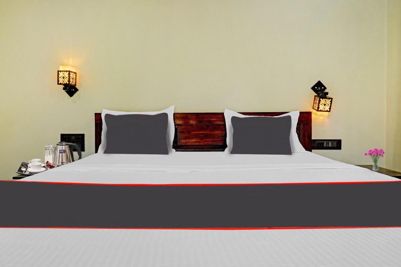 Collection O Shovi Beach View Resort 阿里巴格 外观 照片