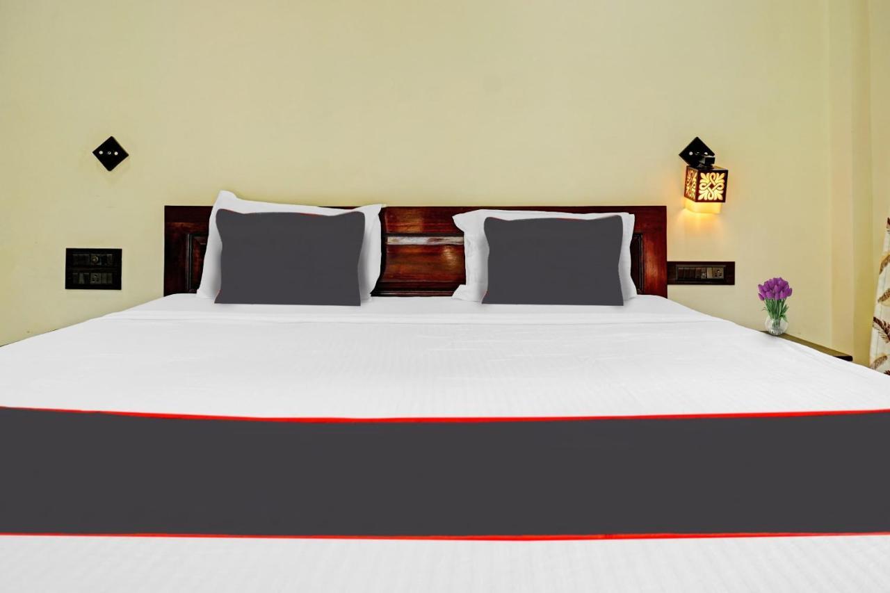 Collection O Shovi Beach View Resort 阿里巴格 外观 照片